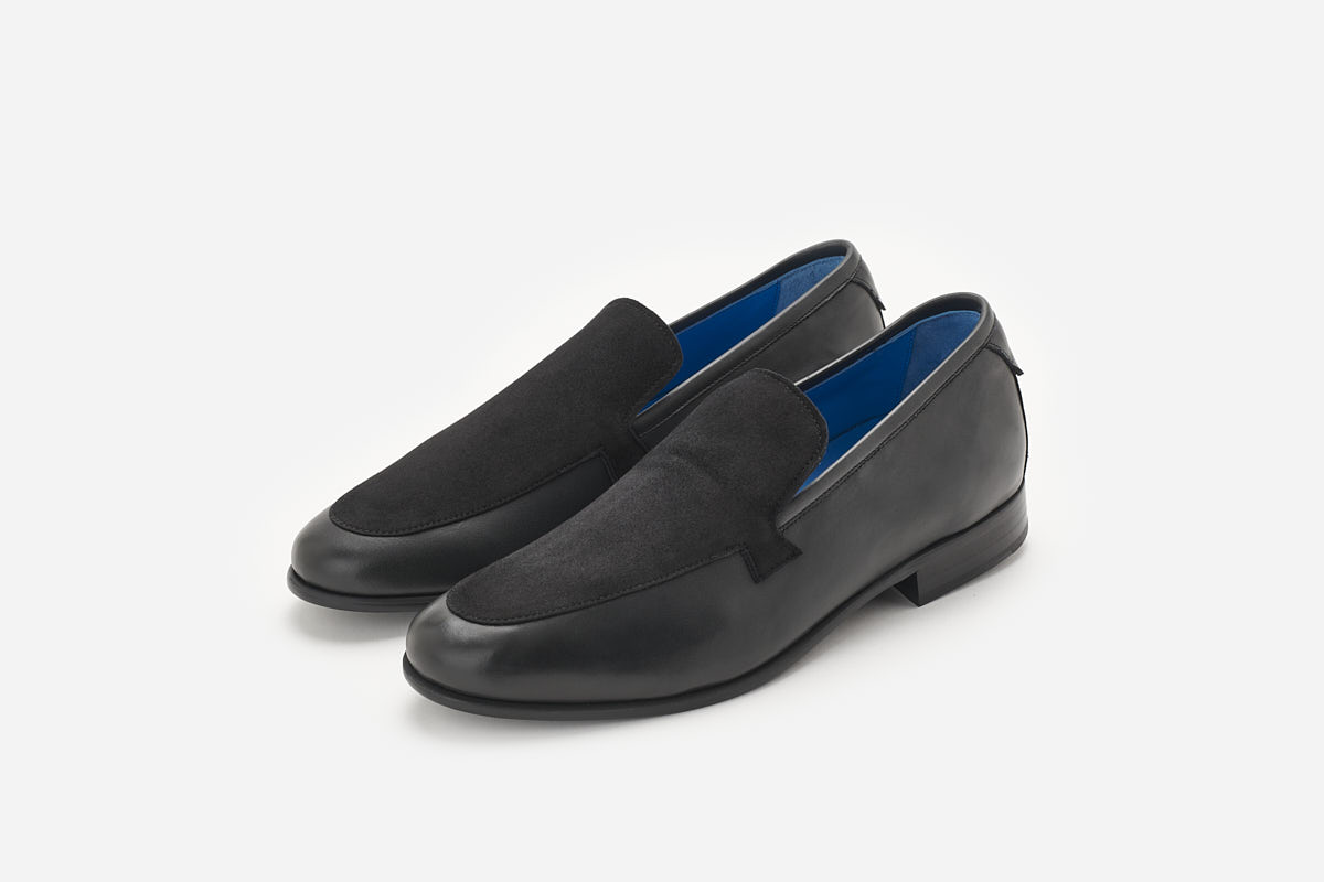Leather loafer with suede details