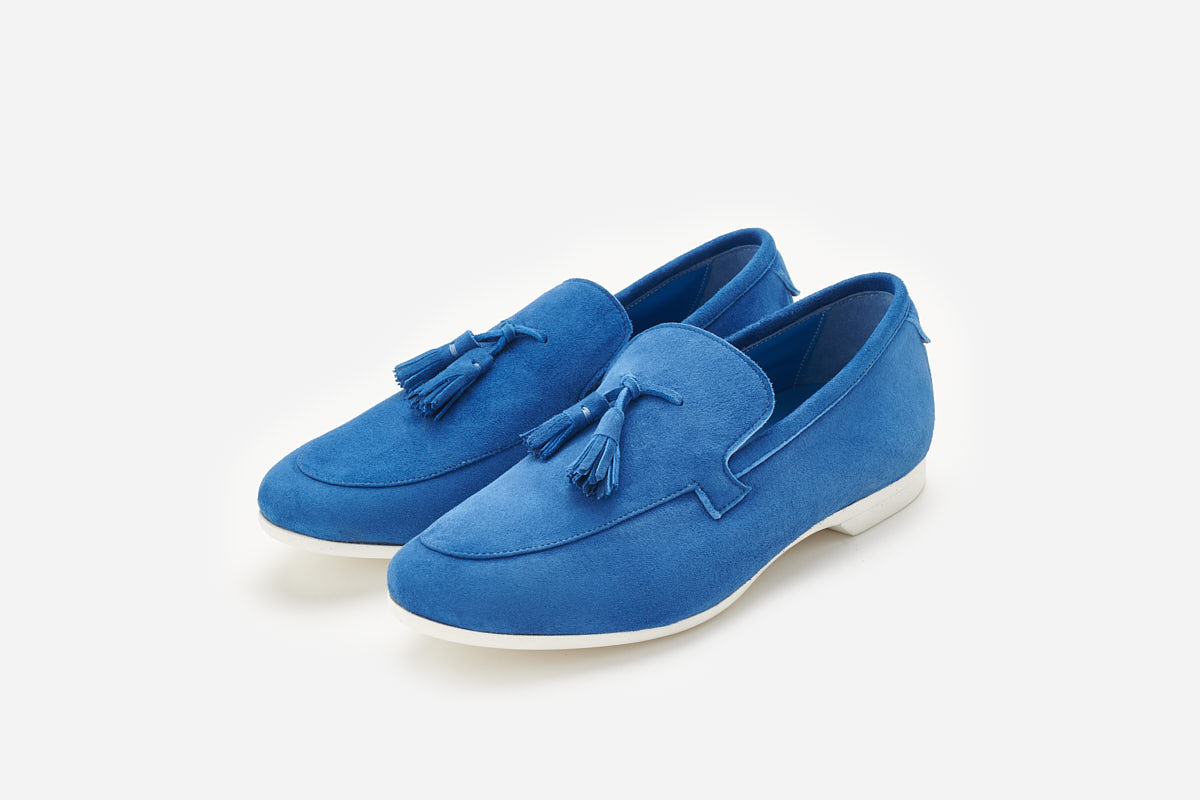 Suede tassel loafer with rubber sole